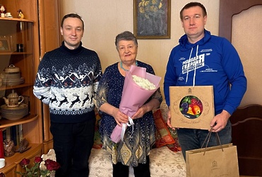 Жительницу деревни Введенское поздравили с 80‑летием