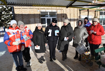 Жителей посёлка Лотошино призвали быть бдительными и не трогать подозрительные предметы