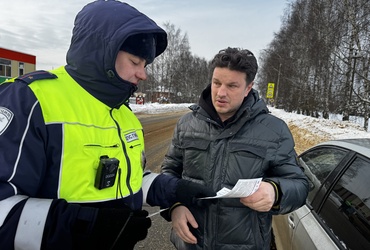 Сотрудниками Госавтоинспекции проведен  рейд «Детское кресло»