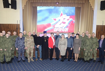 В Центральном Доме культуры Лотошино поздравили защитников Отечества