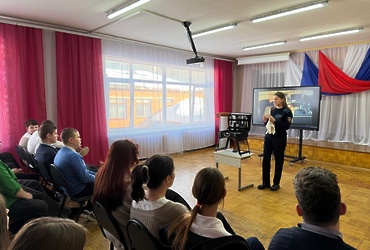 Эксперт‑криминалист ОМВД России «Лотошинский» провела акцию  «Знакомство с профессией» для школьников