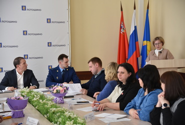 Председатель контрольно‑счетной палаты муниципального округа Лотошино Московской области Фролова С.Ю. представила отчет о деятельности контрольно‑счетной палаты за 2025 год на заседании Совета депутатов