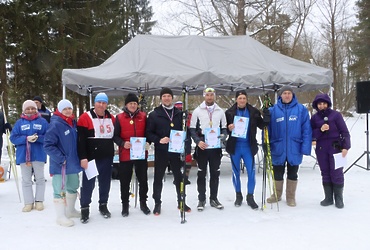 В лесопарковой зоне «Дубки» вблизи поселка Кировский прошли ежегодные лыжные гонкам на призы МСУ «Олимп»