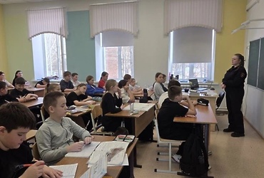 Сотрудники ОМВД России «Лотошинский» провели акцию «Азбука  безопасности» для школьников