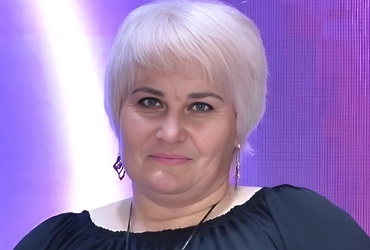 Поздравляем с днем рождения Дмитриеву Любовь Николаевну, директора МБУ «Подростковый молодежный центр «Вместе»