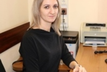 Поздравляем с днем рождения Буданову Евгению Валерьевну, главного эксперта отдела по благоустройству, дорожной деятельности и транспорту