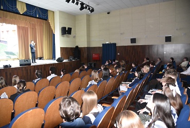 В Лотошино наградили детей, которые победили на муниципальных этапах Всероссийских олимпиад и творческих конкурсах