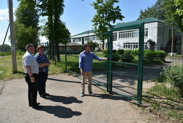 В дошкольном отделении Ушаковской школы установлено новое ограждение