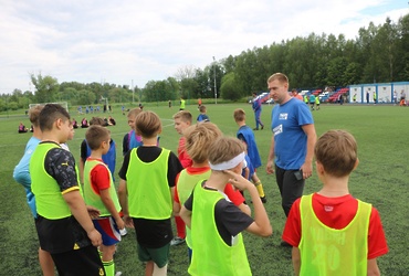 Детский футбол на спортивном марафоне