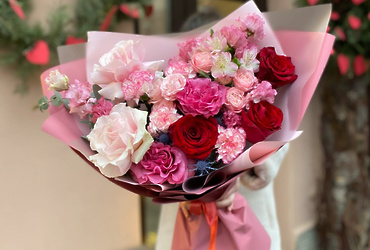 Поздравляем с днём рождения начальника отдела организации бюджетного процесса ФЭУ администрации г.о. Лотошино Самусенко Ирину Ивановну