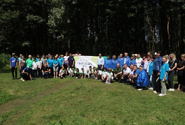 Лотошинцы провели уборку леса