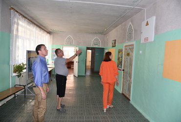 В здании Микулинской гимназии в Савостино обновлена электропроводка