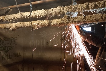 Сотрудники МКП «Лотошинское ЖКХ» наводят порядок