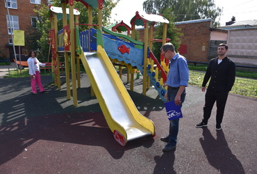 Вячеслав Попов провел комплексную проверку уборки территорий на улице Калинина