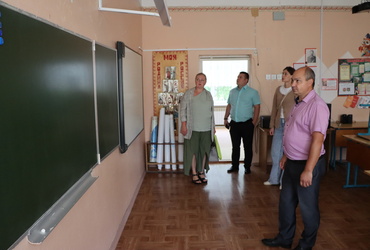 Александр Шагиев посетил Микулинскую гимназию