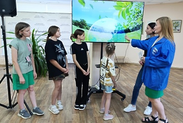 Экоигры провели партийцы в библиотеке