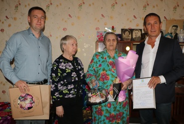 С 85‑летием поздравили жительницу п. Лотошино