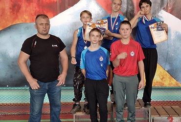Лотошинские юниоры стали победителями и призерами первенства по армрестлингу в Подольске