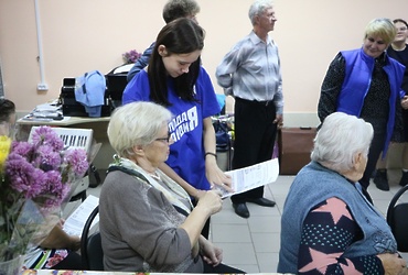 Партийцы рассказали о преимуществах электронной платежки