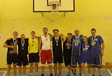 В минувшую субботу в спортивном зале поселка Кировский состоялся турнир по стритболу