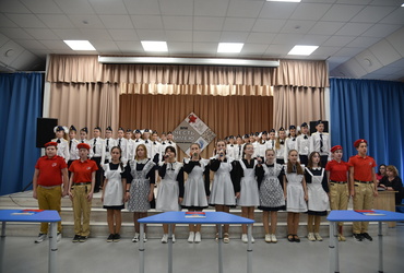 В Лотошинской СОШ № 1 открылся военно‑патриотический клуб «Честь имею»