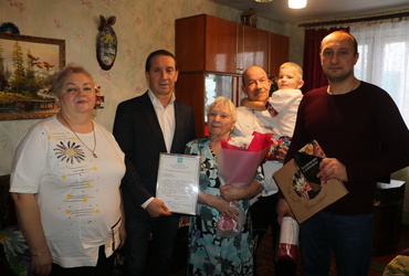 С 90‑летием поздравили жительницу поселка Кировский