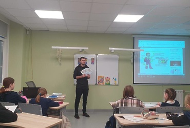 Школьникам напомнили о правилах безопасности на дороге