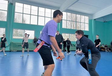 В рамках реализации проекта «Детский спорт» на базе МОУ «Ошейкинская СОШ» прошли соревнования по тэг‑регби