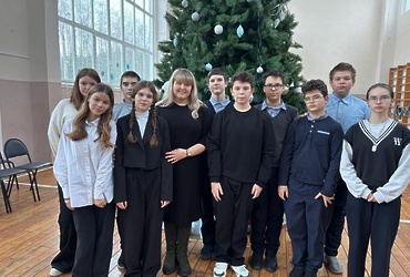 Глава округа побывала в Микулинской гимназии и пообщалась с учениками и педагогами