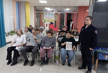 Участковые уполномоченные полиции ОМВД России по г.о. Лотошино  отчитались перед населением о работе за 2024 год