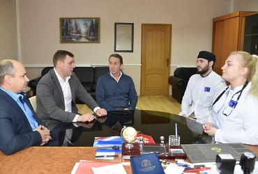 Два новых врача пришли работать в Лотошинскую больницу