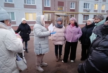 Депутаты встретились с жителями МКД