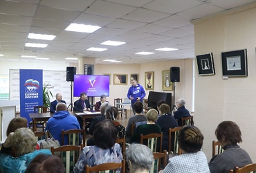 В Лотошино продолжаются отчеты окружных депутатов о своей деятельности