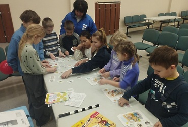 Лотошинские единороссы провели для детей игру по ПДД