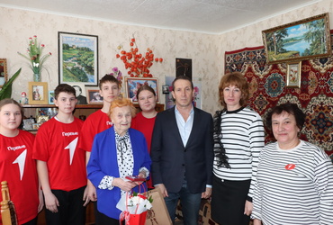 Медали к 80‑летию Великой Победы вручали ветеранам в селе Микулино