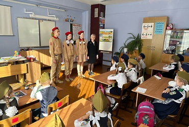 Сотрудники ОМВД России по г.о. Лотошино и юнармейцы провели акцию  «Инспектор ПДН – лучший друг детей»