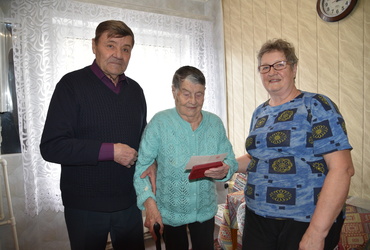 Николай Солонец вручил юбилейную медаль «80 лет Победы в Великой Отечественной войне 1941 — 1945 годов»