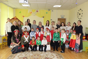 В детском саду «Родничок» прошел праздничный утренник, посвященный Международному женскому дню