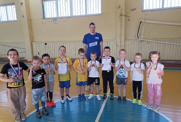 В спортивном зале поселка Кировский прошли увлекательные соревнования для детей дошкольного отделения