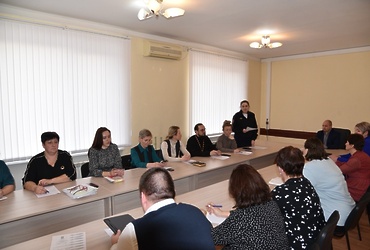 Сотрудники ОМВД России по г.о. Лотошино приняли участие в заседании  «круглого стола»