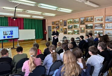 Сотрудники ОМВД России по г.о. Лотошино провели урок правового  информирования для школьников