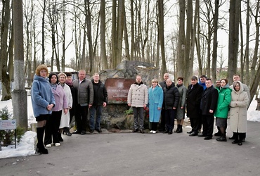 Сергей Колунов и Екатерина Долгасова почтили память воинов‑интернационалистов