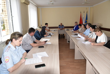 Очередное заседание комиссии по делам несовершеннолетних и защите их прав прошло в Лотошино