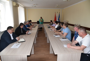 В администрации округа провели совещание по подготовке к празднованию Дня Победы и представили нового начальника отдела по культуре