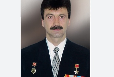 Поздравляем с днем рождения Чмурова Игоря Владимировича, президента российского благотворительного фонда Героев Советского Союза и Героев Российской Федерации «Золотые Звёзды России»