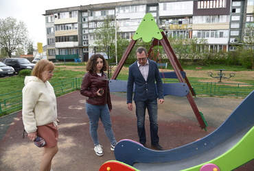 В рамках комплексных обходов Вячеслав Попов побывал в поселке Новолотошино