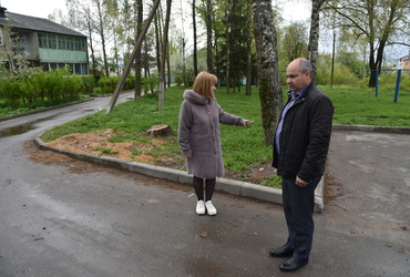 Первый заместитель главы округа Александр Шагиев проверил качество уборки территорий в деревне Кульпино