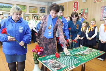 В Ушаковской школе состоялось открытие парты Героя, погибшего в зоне СВО