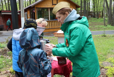 В Лотошинском ПКиО прошло мероприятие «Подвиг. Победа. Память»