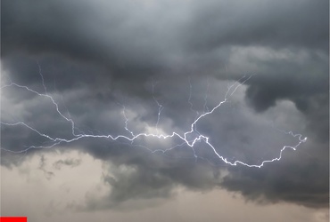  Гроза — это не только впечатляющее природное явление, но и серьезная опасность